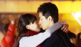 娱乐爆料接吻视频合集下载,娱乐爆料接吻视频合集，甜蜜瞬间一网打尽！