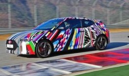 亿华名车爆料最新消息,神秘超跑即将亮相，性能参数曝光！