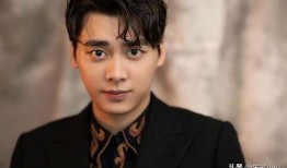 娱乐吃瓜李易峰,娱乐圈的瓜王，揭秘明星背后的故事