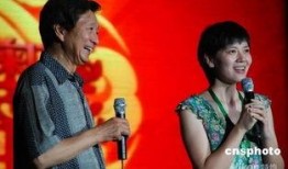 四川新闻爆料女主持,女主持引发热议，揭秘幕后真相