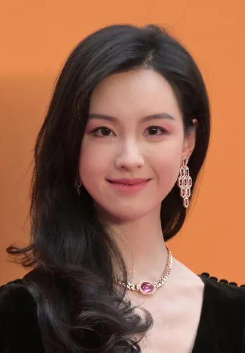 娱乐圈吃瓜成功的女明星,揭秘娱乐圈吃瓜成功的十大女明星