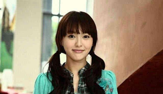 娱乐圈吃瓜少女是谁呀,她是如何成为热门话题的？